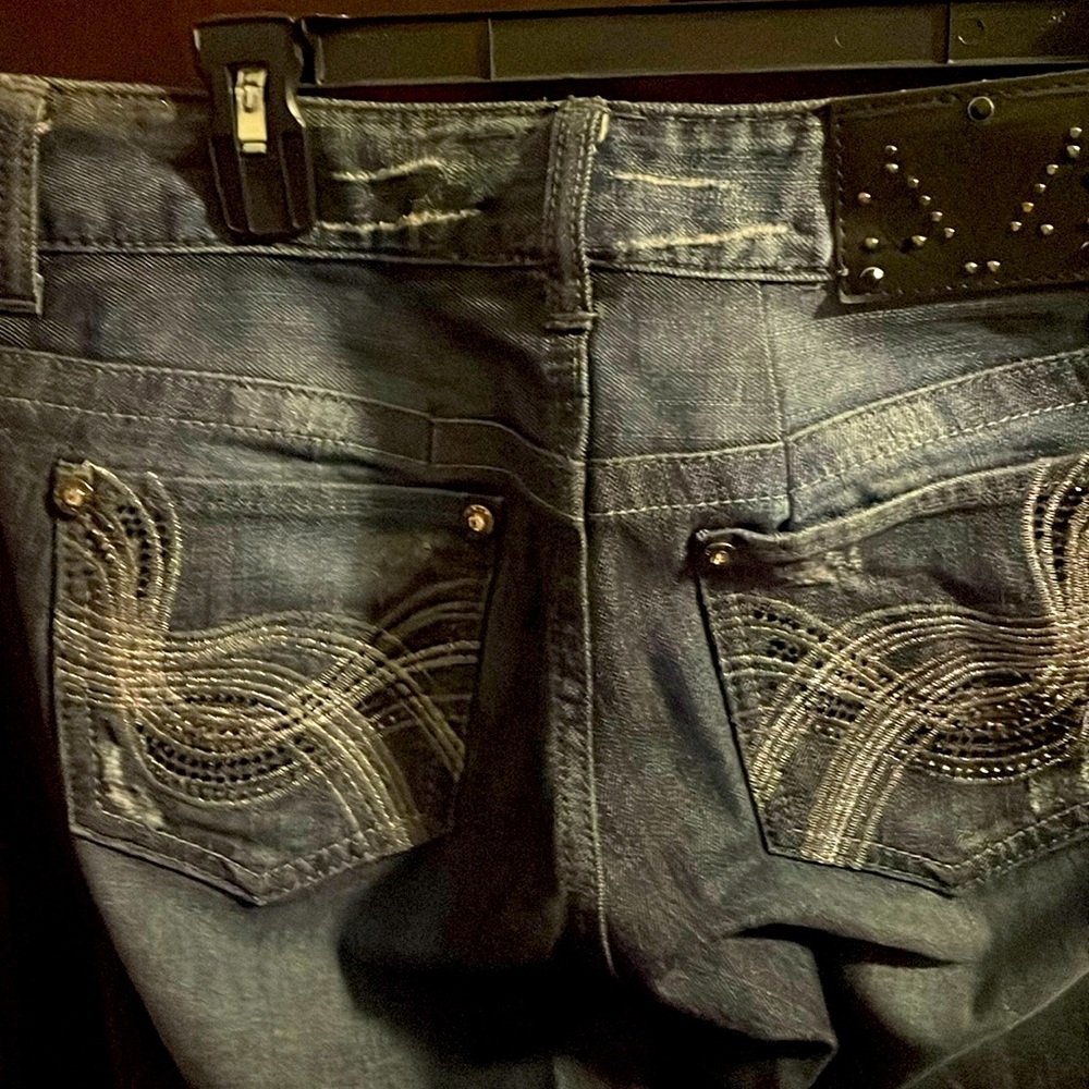GUESS size 29” really cute pair of jeans like new